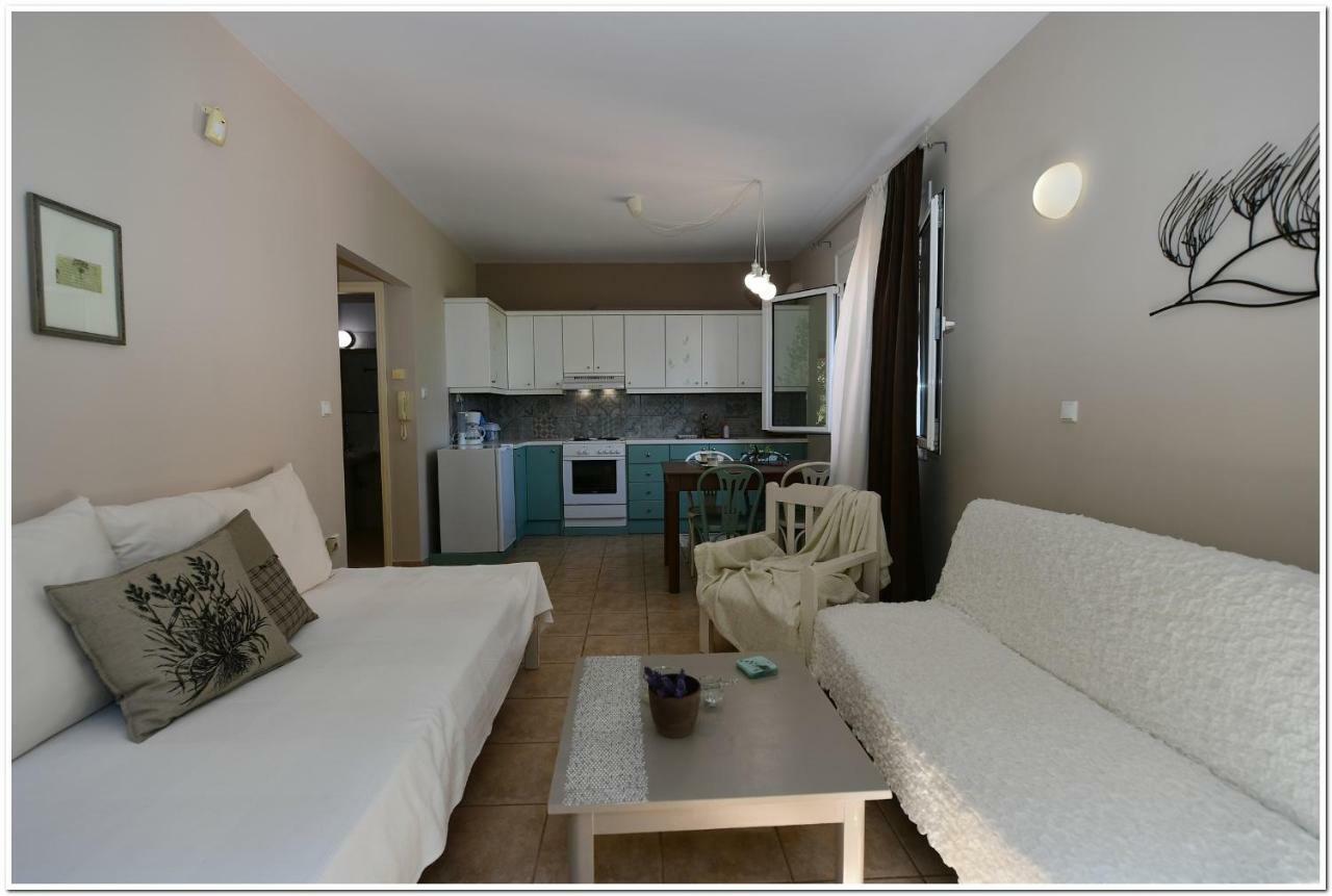 Cozy Home With Great View In Ancient Corinth エクステリア 写真